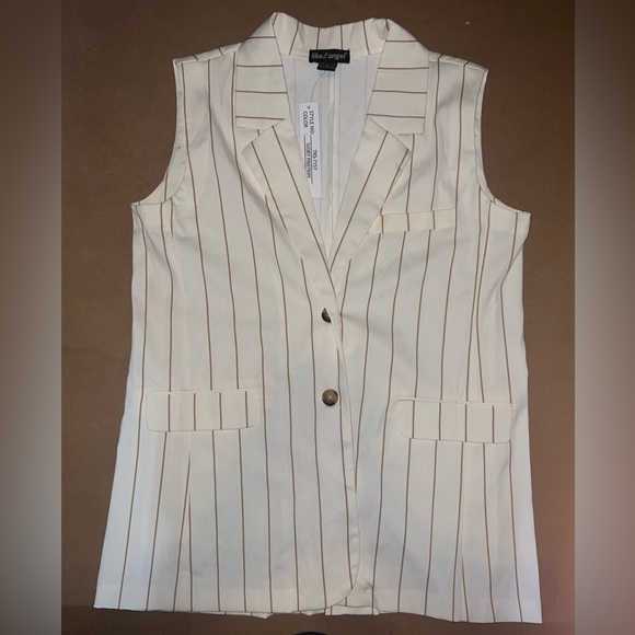 Two piece short set! - Picture 2 of 4